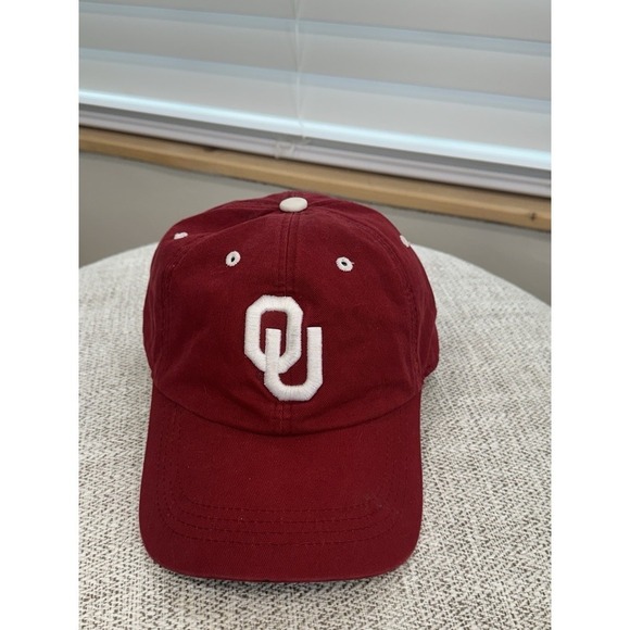 Captivating Headgear Accessories - Oklahoma University Sooners Red White Womens Adjustable Baseball Hat Cap